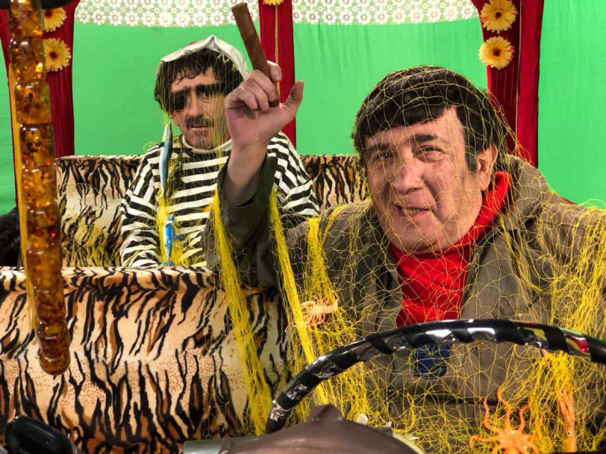 Λάκης Λαζόπουλος: Έτσι είναι οι «Δέκα μικρό Μήτσοι» 17 χρόνια μετά