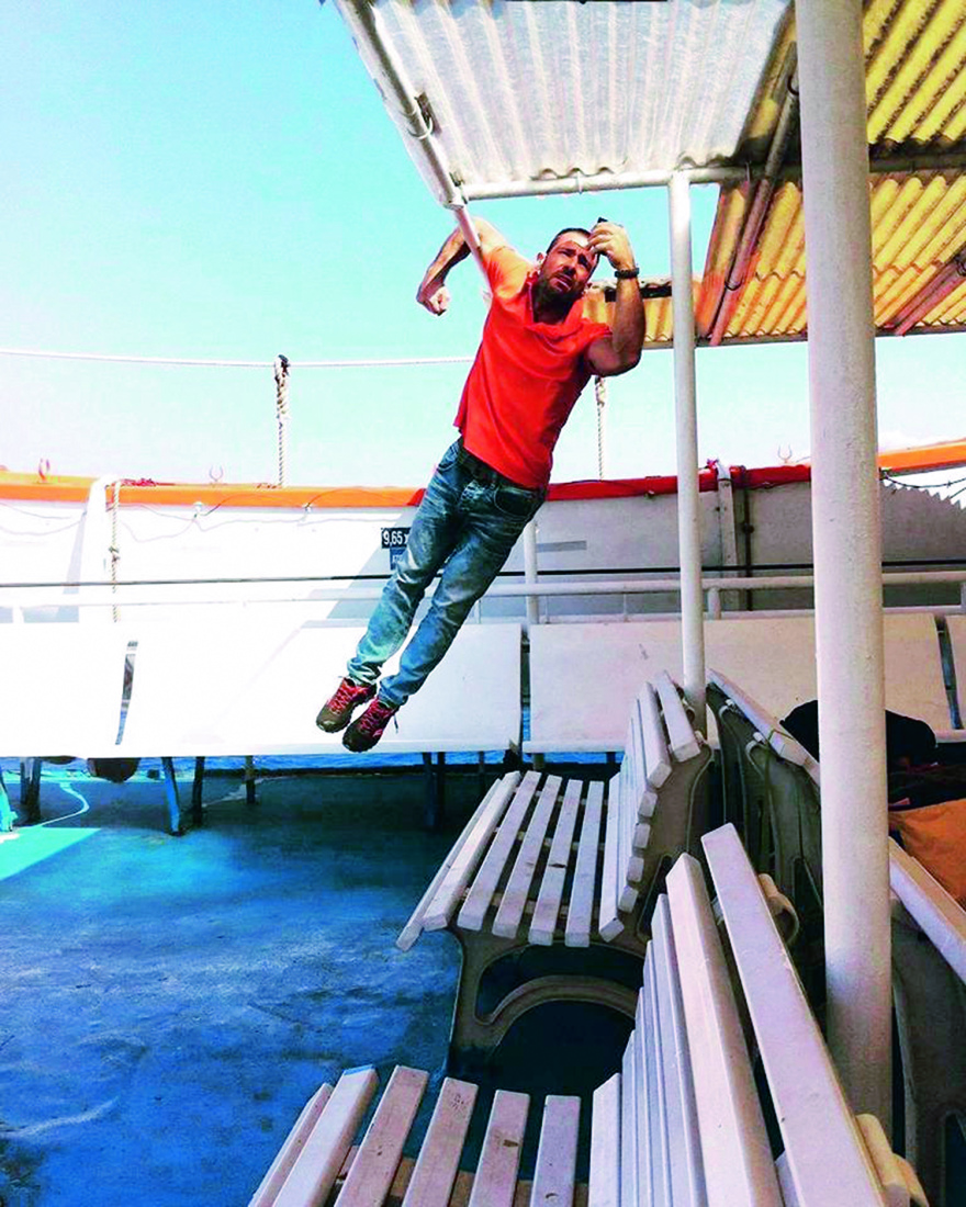 Survivor  και  αδρεναλίνη: Και Σώζων  Και Παλαίστρος  Και Χάρος