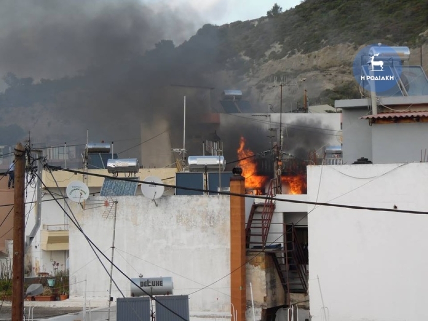 Ρόδος: 14χρονη ηρωίδα έσωσε μόνη της τρία παιδάκια από φωτιά σε σπίτι