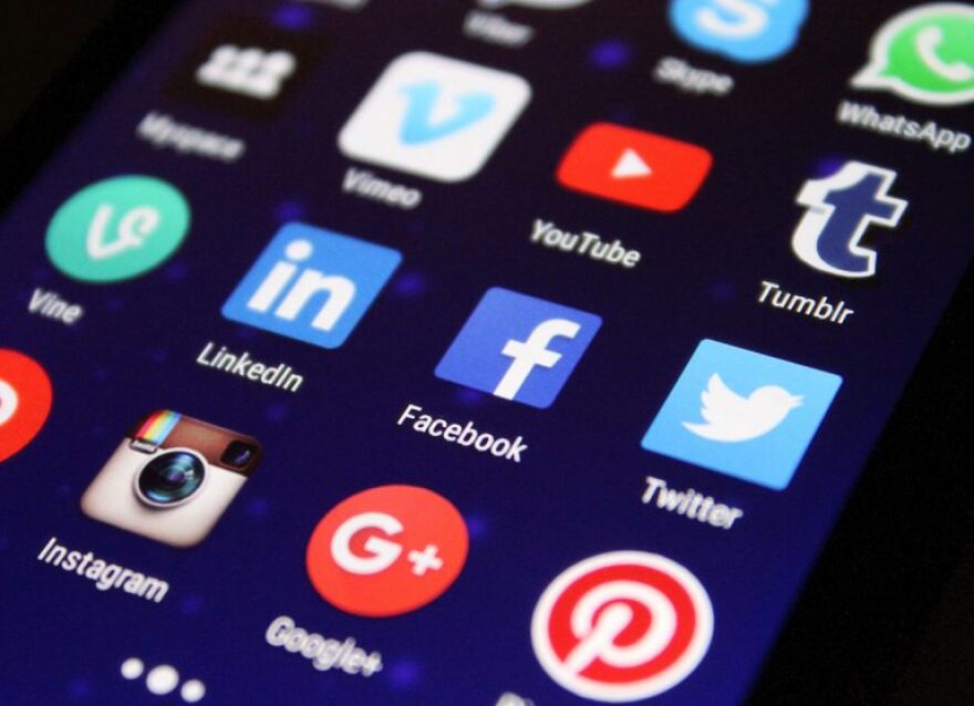 Έτσι πρέπει να χρησιμοποιείς τα social media για να σε καλέσουν για δουλειά