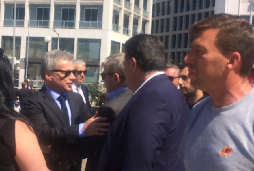 Ανείπωτη θλίψη στο τελευταίο «αντίο» στον Στέλιο Σκλαβενίτη