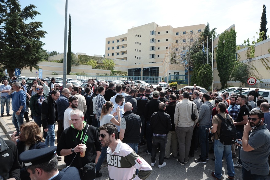 Στο υπουργείο Μεταφορών για διαμαρτυρία οι οδηγοί της Uber