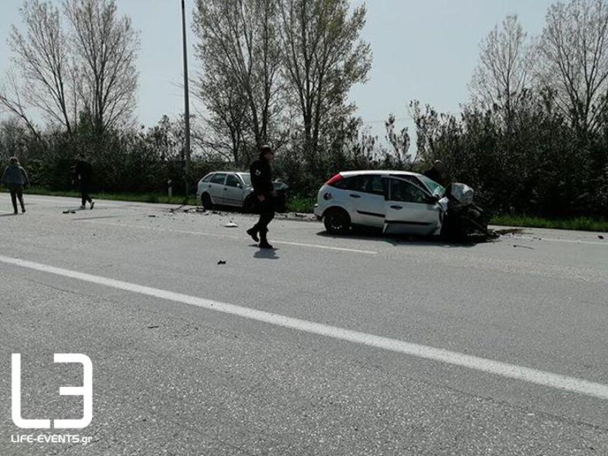 Φωτογραφίες: Τροχαίο σοκ με ένα νεκρό στην ΕΟ Θεσσαλονίκης – Ευζώνων