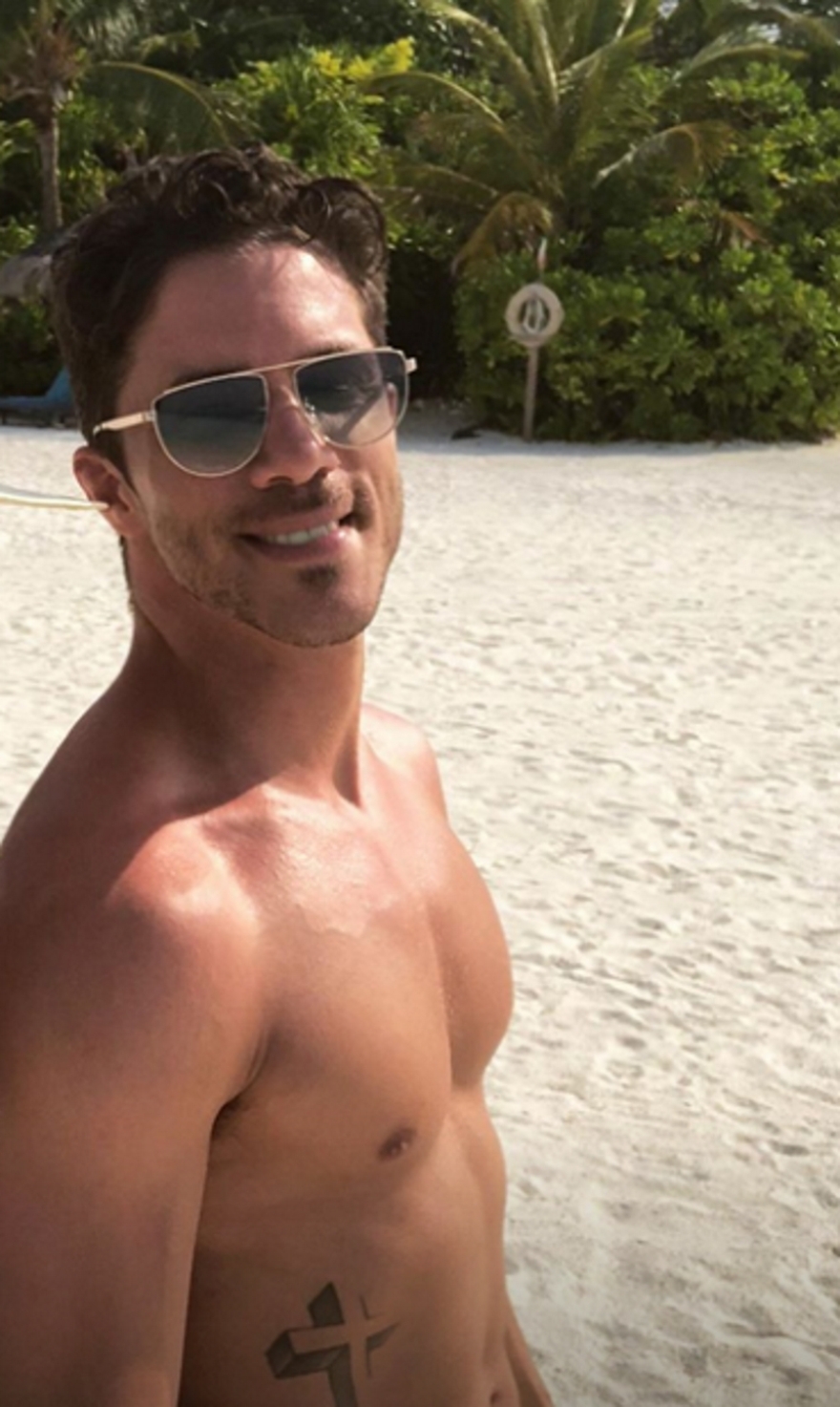 Οικονομόπουλος- Αραβανή: Ρομαντικό δείπνο στις Μαλδίβες 