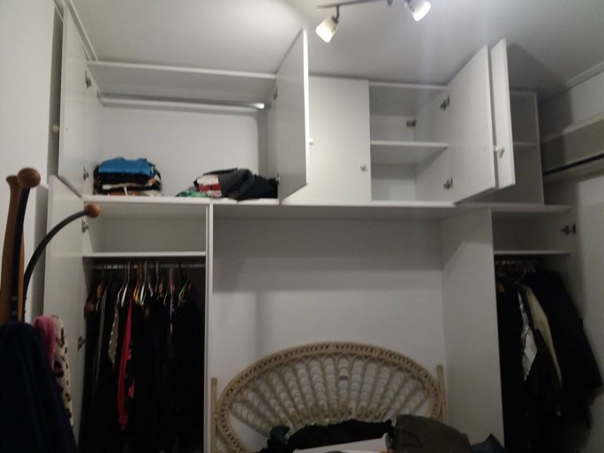 "Έχουμε μεγάλο πρόβλημα αστυνόμευσης στην Άνω Γλυφάδα" λέει στο ΘΕΜΑ 104,6 η αντιδήμαρχος η οποία έπεσε θύμα διάρρηξης