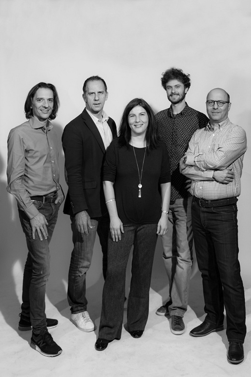 Μια αναδυόμενη αγορά, ένας διαγωνισμός