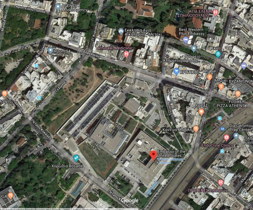 «Εξαφανίστηκε» το πάρκο μπροστά από την αμερικανική πρεσβεία