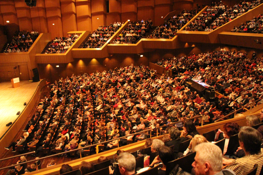 Μια βραδιά στο Μέγαρο Μουσικής  με το VersusTravel