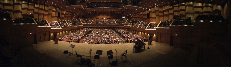 Μια βραδιά στο Μέγαρο Μουσικής  με το VersusTravel