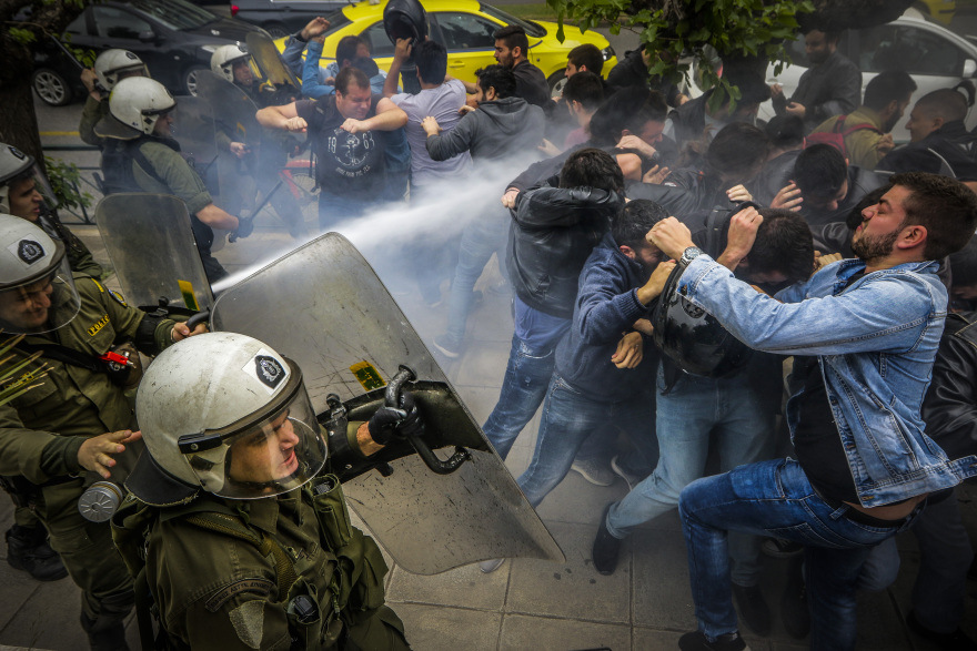 Η μάχη των «αριστερών» ΜΑΤ με την Αριστερά 