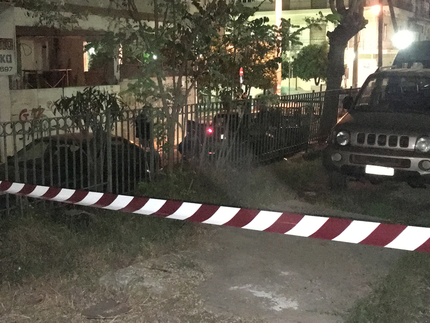 Μαφιόζικο χτύπημα στους Αγίους Αναργύρους: «Γάζωσαν» άντρα με Καλάσνικοφ