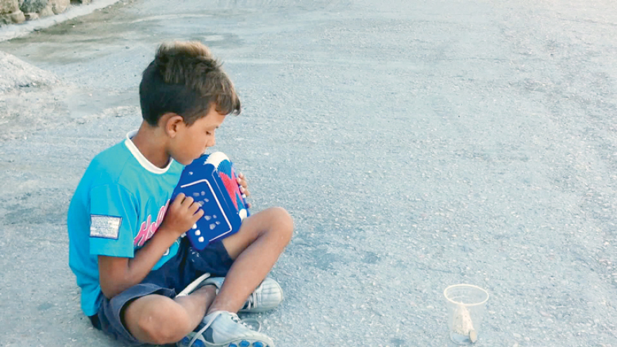 Στα άδυτα της Μυκόνου by Νίκος Μαστοράκης