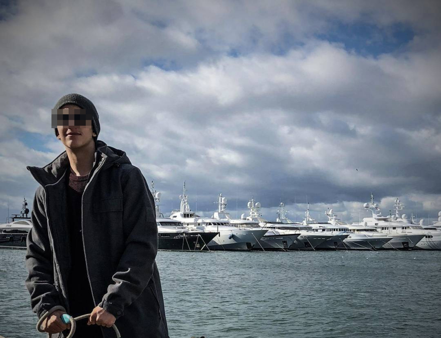 Θρήνος στο Κερατσίνι για τον 16χρονο που σκοτώθηκε πέφτοντας από βράχο