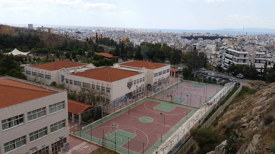 Σοκ στο Κερατσίνι: Πέθανε ο 16χρονος που έπεσε από ύψος 60 μέτρων βγάζοντας selfie