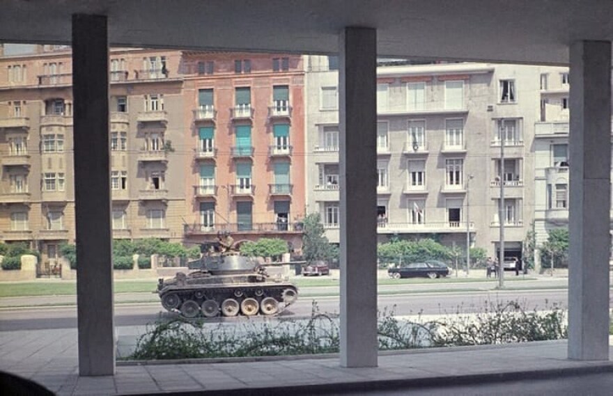 Θεοδωράκης: «Οι χούντες στοχεύουν στο μυαλό»