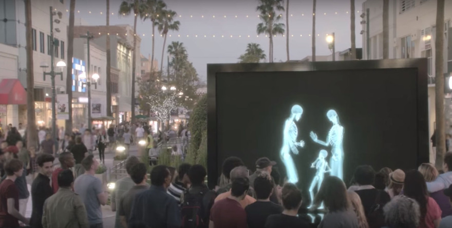 Η δασκάλα της... οργής: Προβάλλει γκέι βίντεο στην τάξη, διδάσκει... γιόγκα και καταργεί τα θρησκευτικά! 