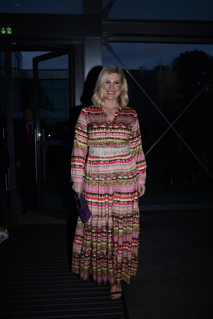 «Cats» αλά ελληνικά: Τα δάκρυα για τον Αρζόγλου, οι τρομερές «Γάτες» και το pole dancing της Συνατσάκη