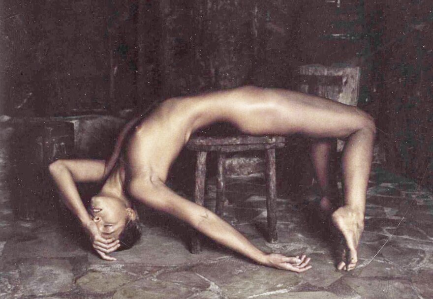 Η Marisa Papen ποζάρει ολόγυμνη για την «αναζήτηση της πραγματικής ελευθερίας»