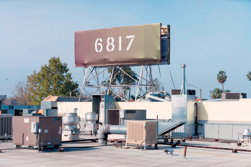 Θεόδωρος Νιάρχος: Μεγιστάνας, σέρφερ και γκαλερίστας