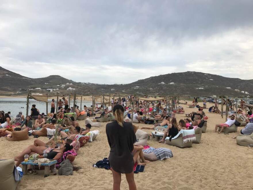 Μύκονος: Η Φτελιά εάλω...