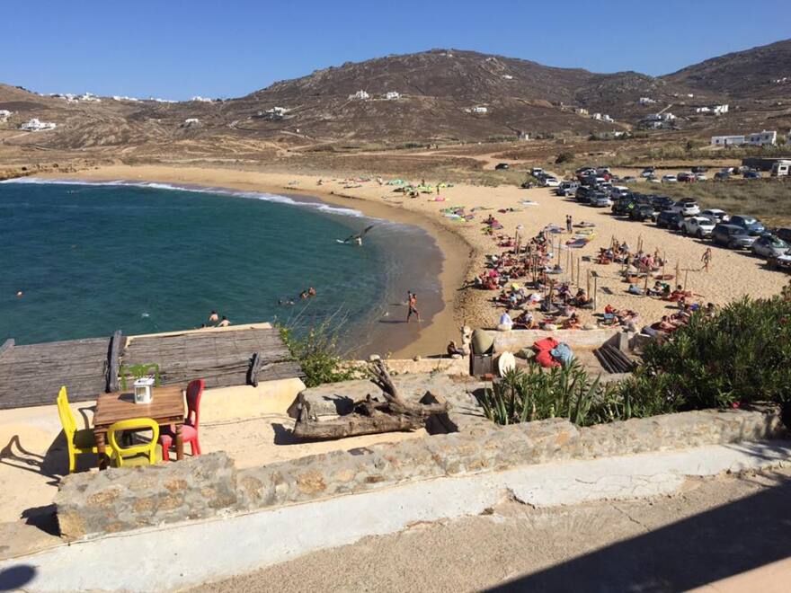 Μύκονος: Η Φτελιά εάλω...