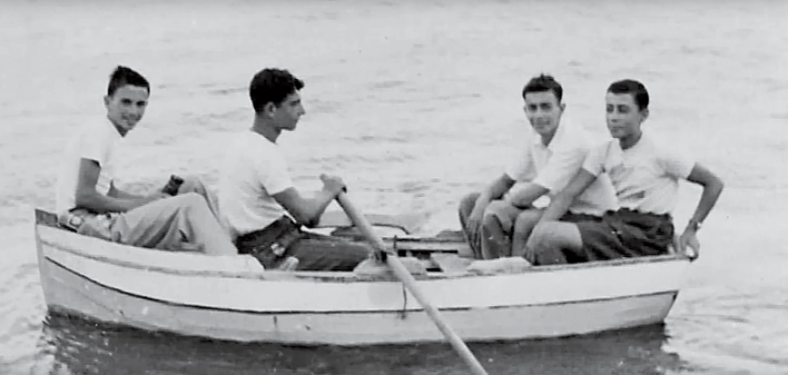 Σταμάτης Κριμιζής:  Καλά,  αυτός  τους κατάλαβε νωρίς...