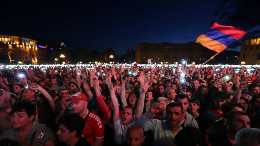 Αρμενία: Ο ηγέτης της αντιπολίτευσης καλεί σε αποκλεισμό δρόμων, σιδηροδρόμων και αεροδρομίων