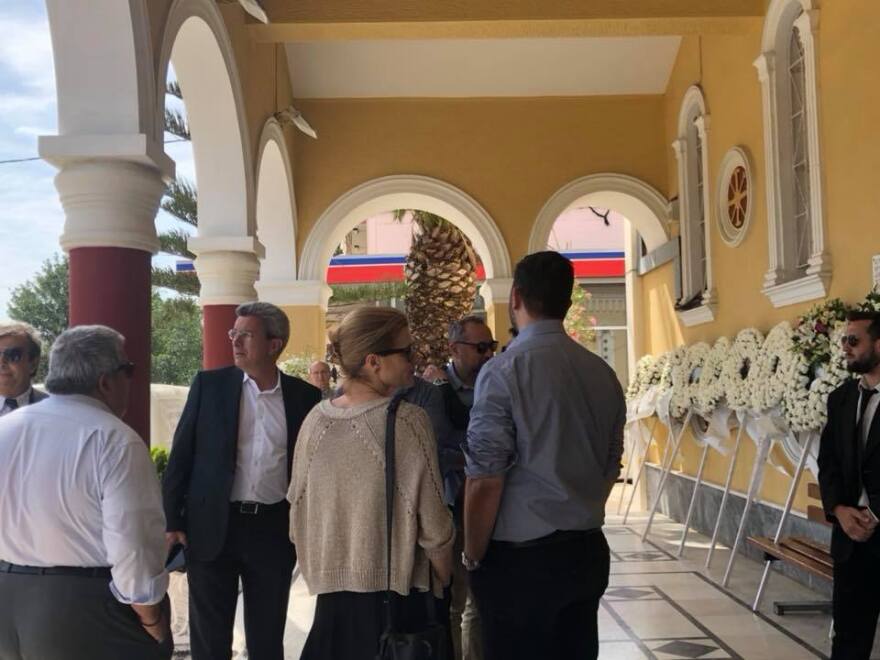 Στην Κεφαλονιά είπαν το τελευταίο αντίο συγγενείς και φίλοι στον Γιώργο Κουρή