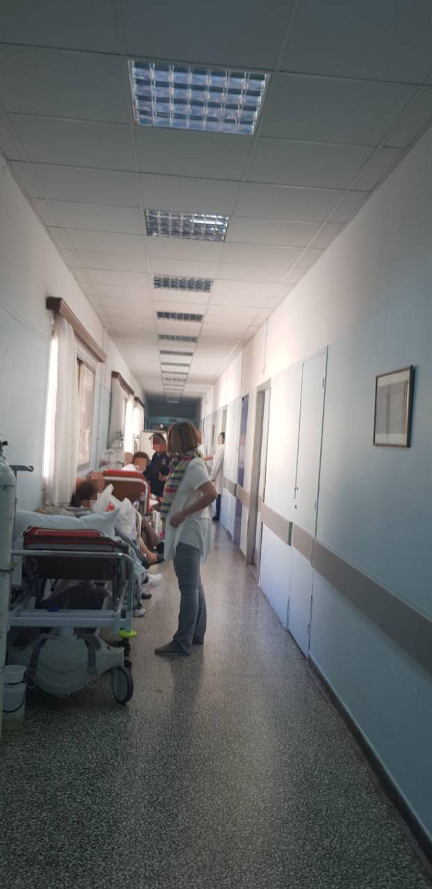 Τραγική η κατάσταση στο Σισμανόγλειο: Ράντζα-φορεία και περιποίηση ασθενών στο διάδρομο