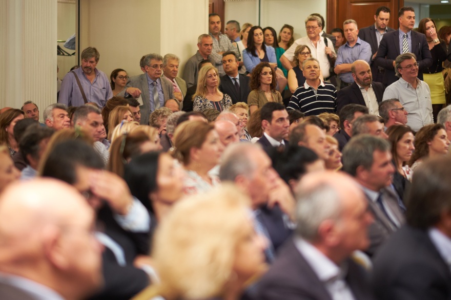 Μητσοτάκης: Οι υπουργοί μου δεν θα προσλαμβάνουν ανεπάγγελτους, κουμπάρους ή συγγενείς τους