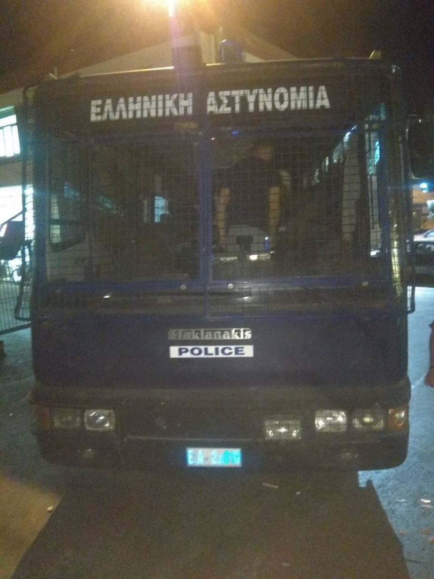 Αστυνομικοί καταγγέλλουν: Είχαμε εντολές να μείνουμε αδρανείς ενώ δεχόμασταν επιθέσεις στη Μυτιλήνη