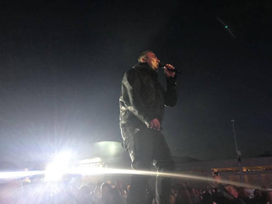 Ρέμος: Γλέντησε τη Μαύρη Θάλασσα και την ελίτ της Ρουμανίας