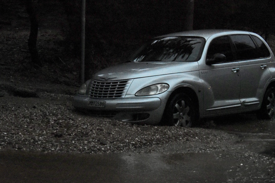 Μεγάλα προβλήματα στην Αττική από τη σφοδρή καταιγίδα