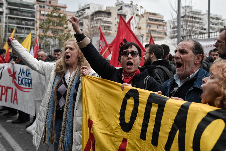 Στα τρία χρόνια ΣΥΡΙΖΑ χάθηκαν εισοδήματα 12 δισ. ευρώ 