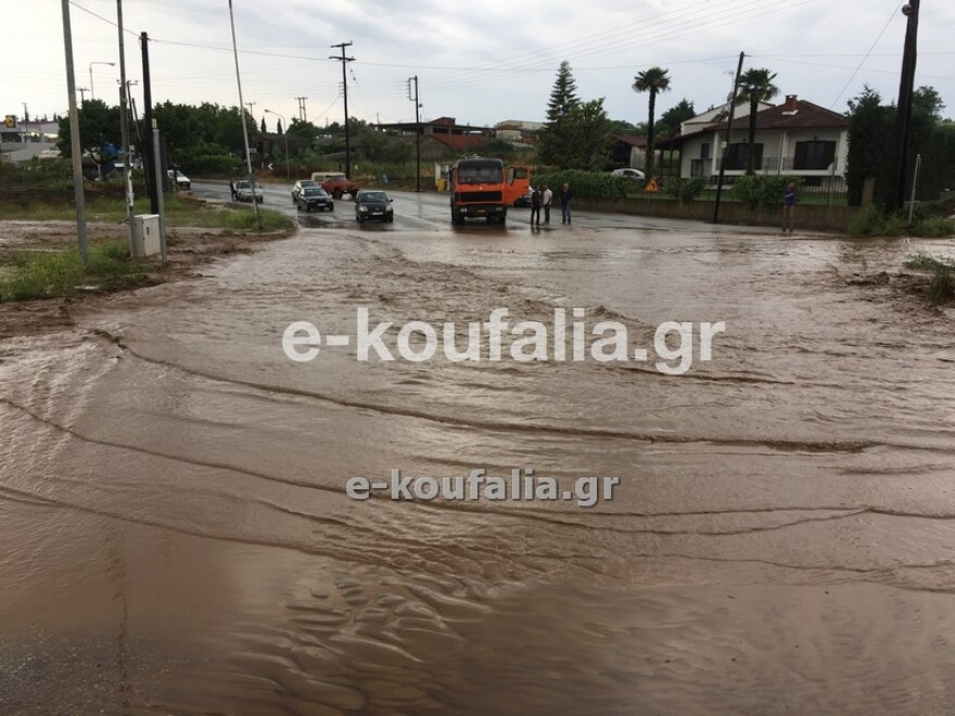Θεσσαλονίκη: Μεγάλα προβλήματα και καταστροφές από την ισχυρή καταιγίδα