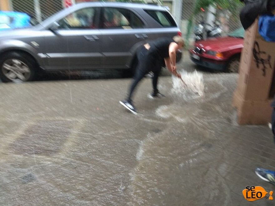 Θεσσαλονίκη: Μεγάλα προβλήματα και καταστροφές από την ισχυρή καταιγίδα