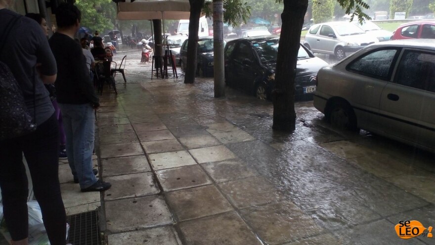 Θεσσαλονίκη: Μεγάλα προβλήματα και καταστροφές από την ισχυρή καταιγίδα