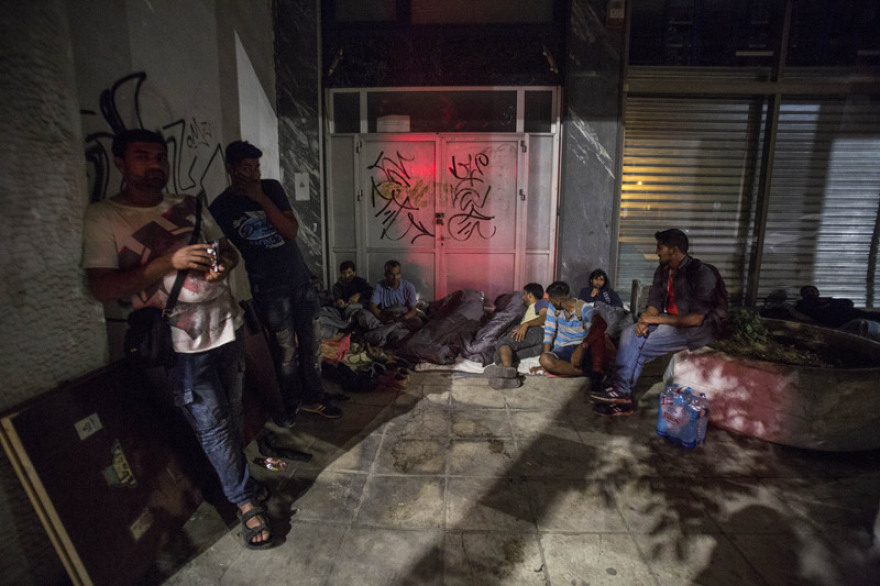 Θεσσαλονίκη ώρα μηδέν: Πρόσφυγες και μετανάστες κατακλύζουν την πόλη