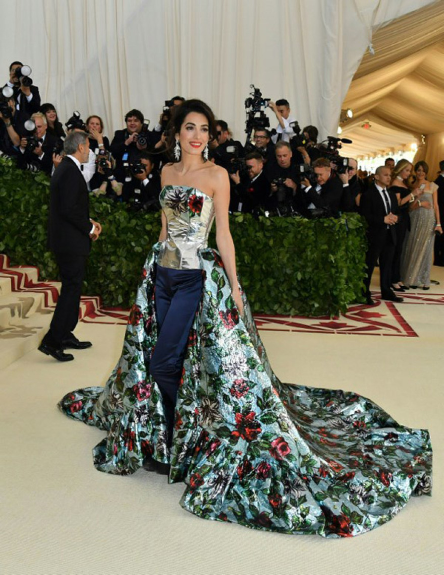 Φωτογραφίες: Όλες οι εμφανίσεις στο Met Gala - «Χρυσή» Καρντάσιαν, «Βασίλισσα» Ρίρι 