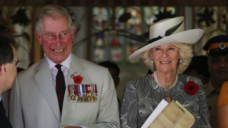 Νέο κεφάλαιο στο The Crown: Πώς η Καμίλα... τούμπαρε την Eλισάβετ