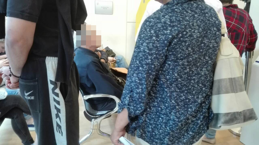 Αναστάτωση στα υποκαταστήματα της ΔΕΗ λόγω ΕΛΤΑ