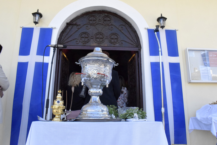 Ναύπλιο: Ουρές αυτοκινήτων για αγιασμό στη γιορτή του Αγίου Χριστοφόρου