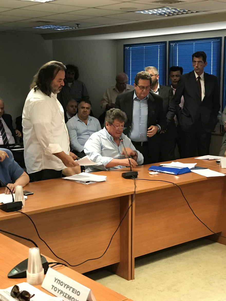 «Πόρτα» στη Minoan για την έκτακτη δρομολόγηση του «Μύκονος Παλλάς»