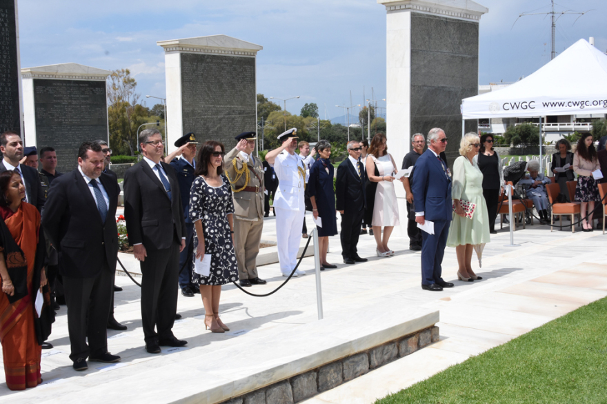 Στο θωρηκτό Αβέρωφ ο πρίγκιπας Κάρολος συνοδεία Καμμένου