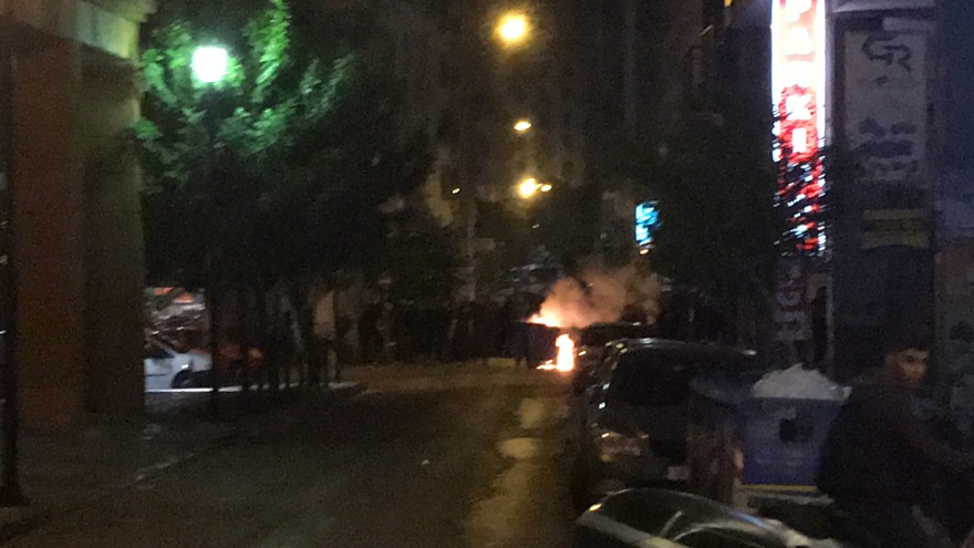 Συγκρούσεις οπαδών- ΜΑΤ σε Εξάρχεια και πλατεία Καραϊσκάκη