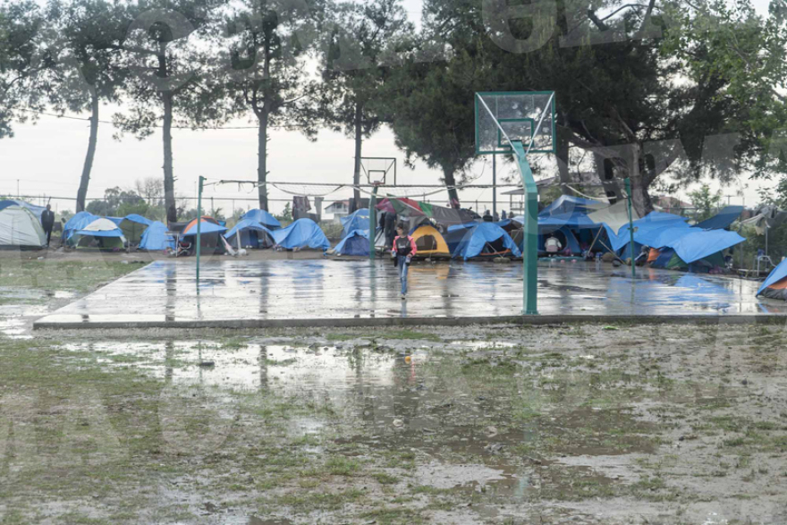 Διαβατά, όπως Ειδομένη: Εικόνες από το κέντρο φιλοξενίας