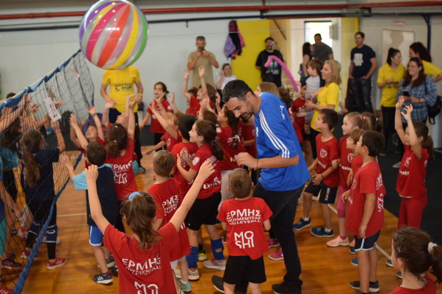 Βόλεϊ: Η γιορτή του Ερμή Ηγουμενίτσας με 500 παιδιά και τιμώμενο πρόσωπο τον Βασίλη Κουρνέτα
