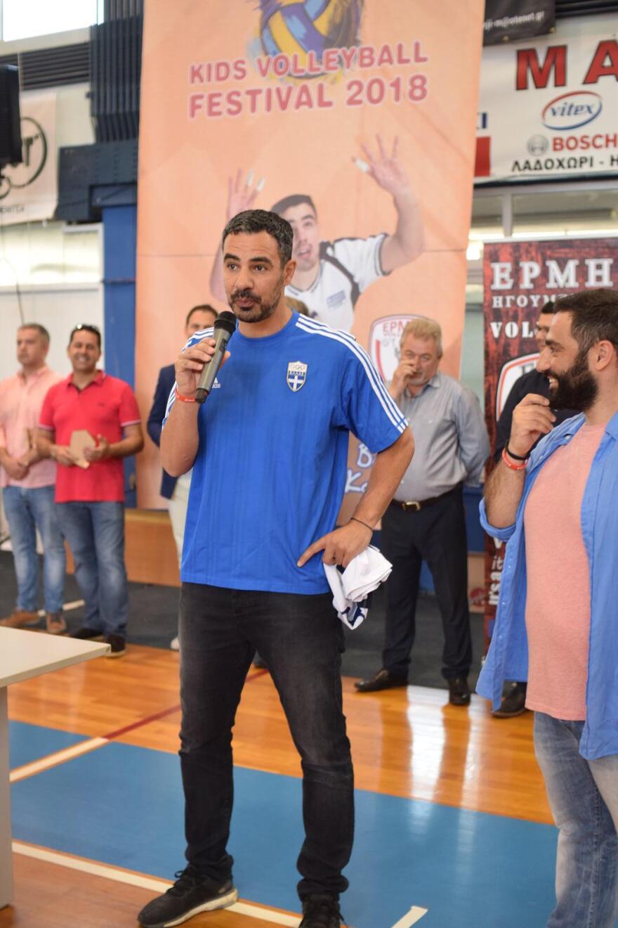 Βόλεϊ: Η γιορτή του Ερμή Ηγουμενίτσας με 500 παιδιά και τιμώμενο πρόσωπο τον Βασίλη Κουρνέτα