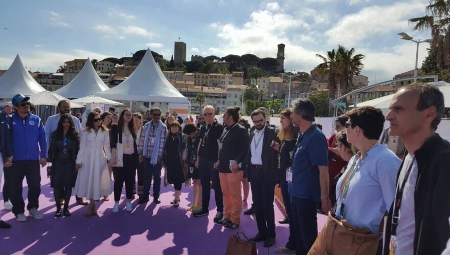 Κάννες: Ο Μπενίσιο ντελ Τόρο στο πλευρό των Παλαιστινίων - Ενός λεπτού σιγή για τη «σφαγή» στη Γάζα