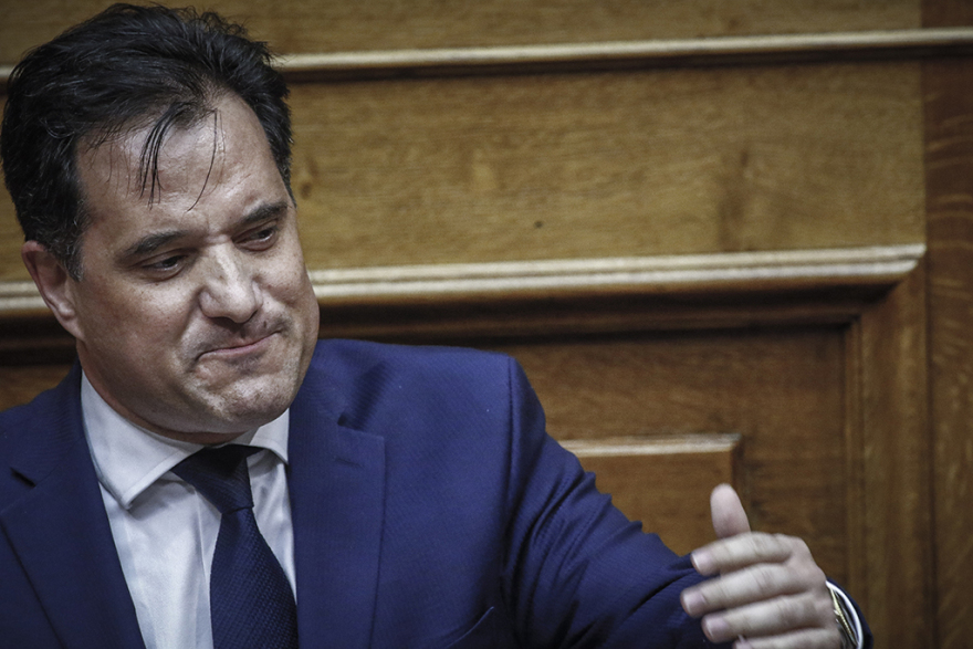 Φωτογραφίες: Οι αντιδράσεις των υπουργών κατά την ομιλία του Άδωνι Γεωργιάδη